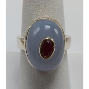 Vintage Sterling Silver Ring with Blue or Lilac Domes Stone and a Garnet Size 8